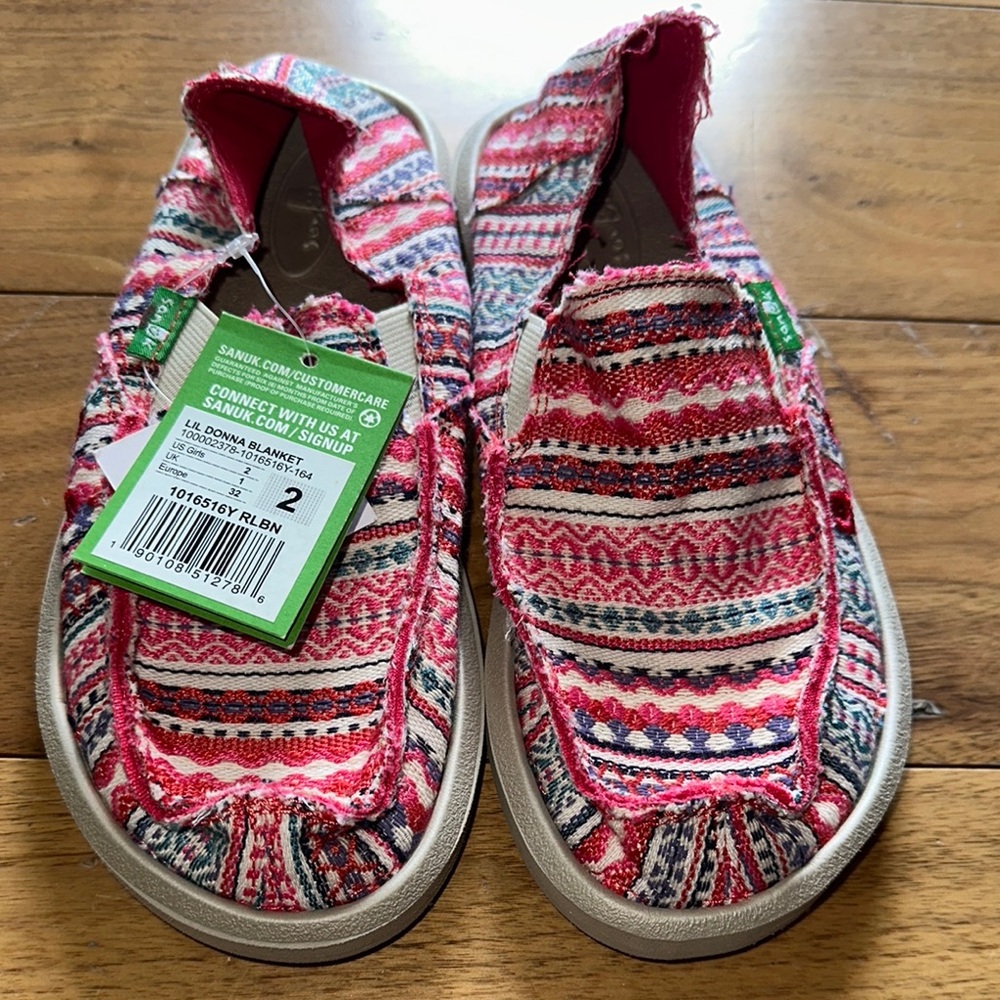 Sanuk Girls Slip-on’s